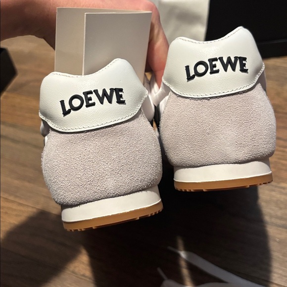 Loewe Cream and Black Logo Sneakers size 41 9.5 - Picture 4 of 5